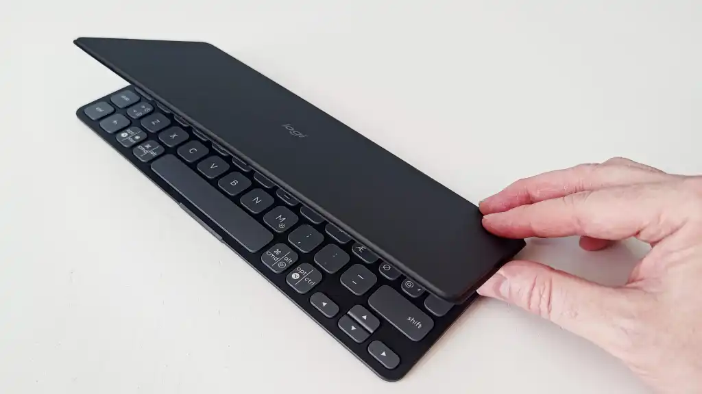 Teclado logitech keys to go 2 75%, inalambrico, bluetooth, gris